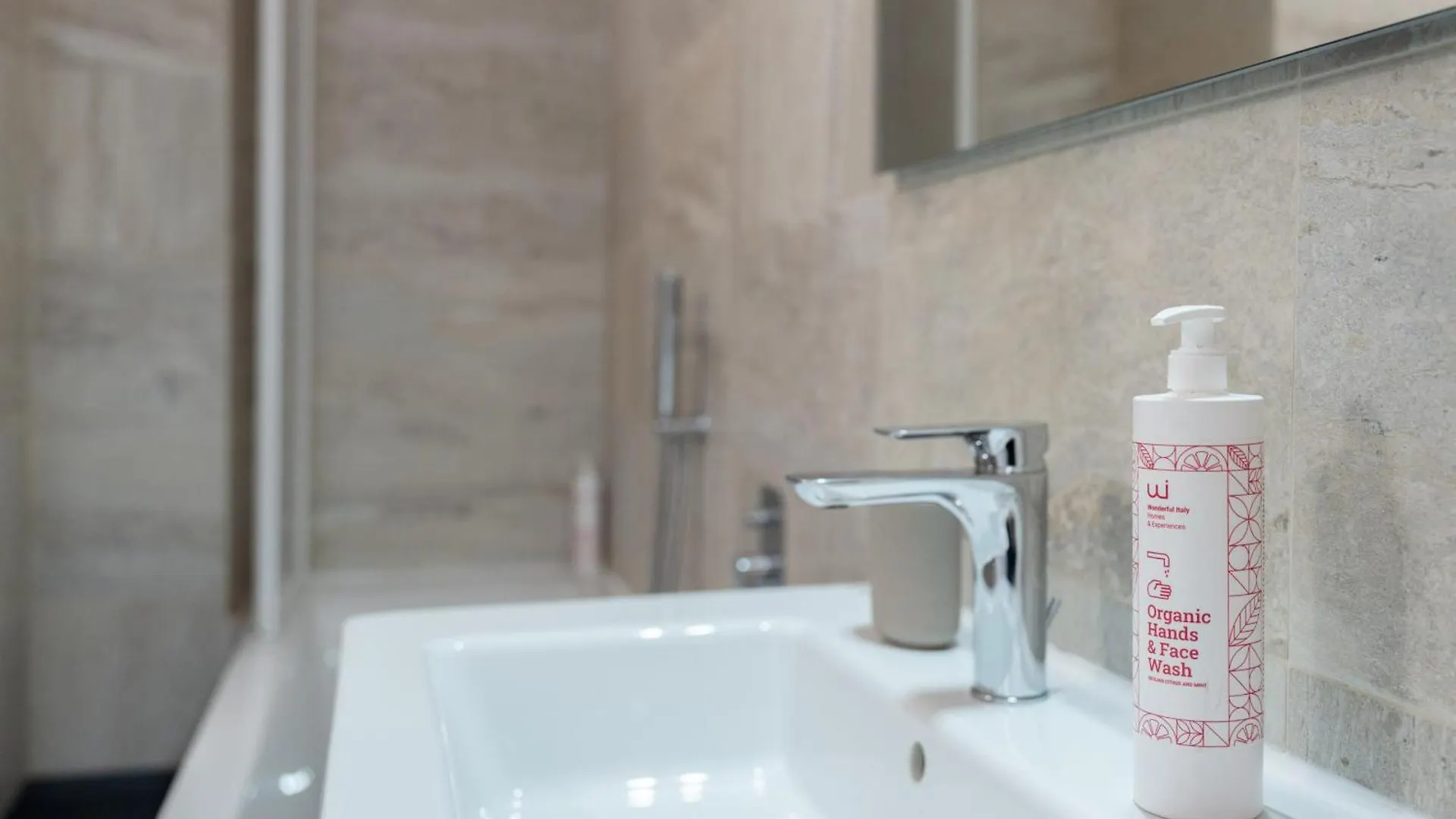 Mugiasca Modern Apartment By Wonderful Italy Côme Italia