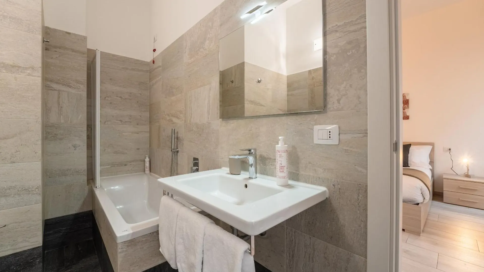 Mugiasca Modern Apartment By Wonderful Italy كومو