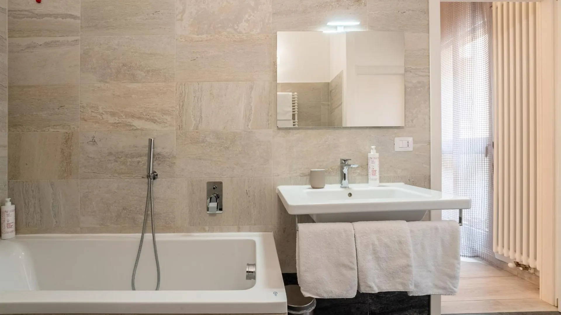Mugiasca Modern Apartment By Wonderful Italy Côme