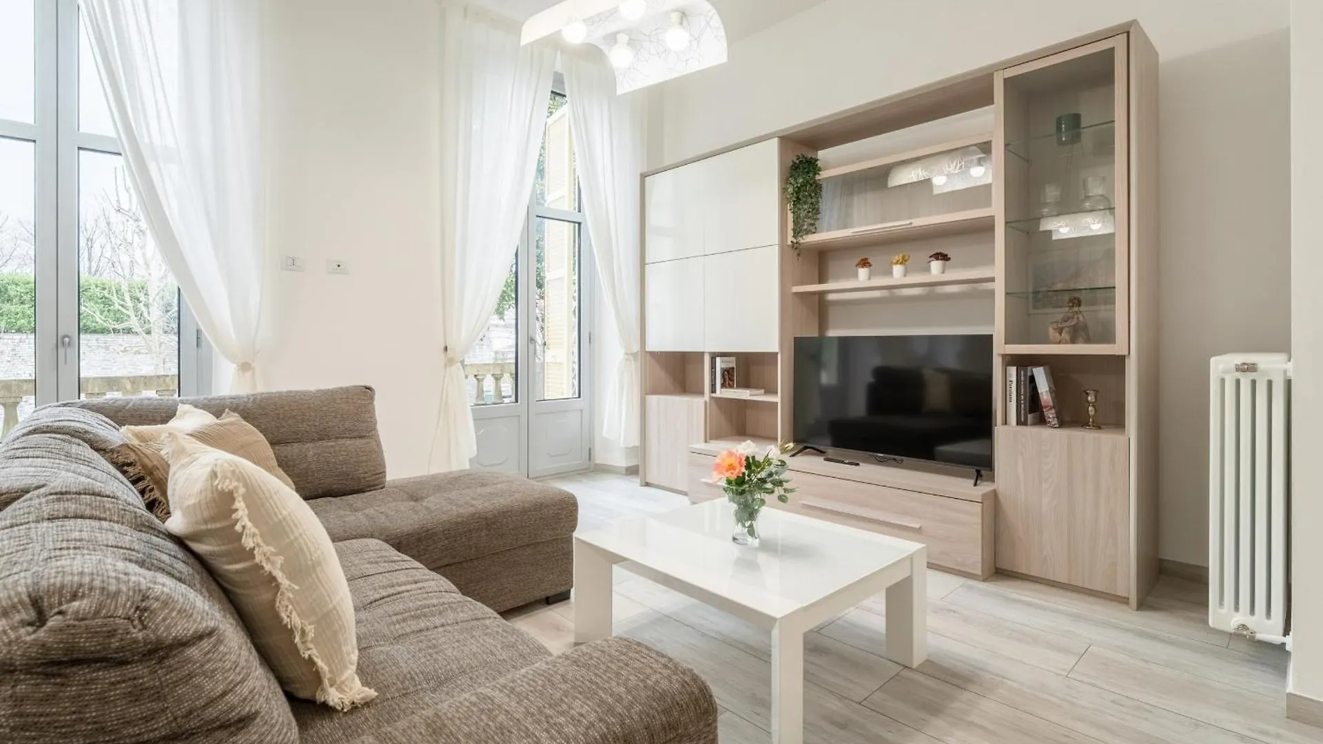 Mugiasca Modern Apartment By Wonderful Italy كومو 0*,  إيطاليا