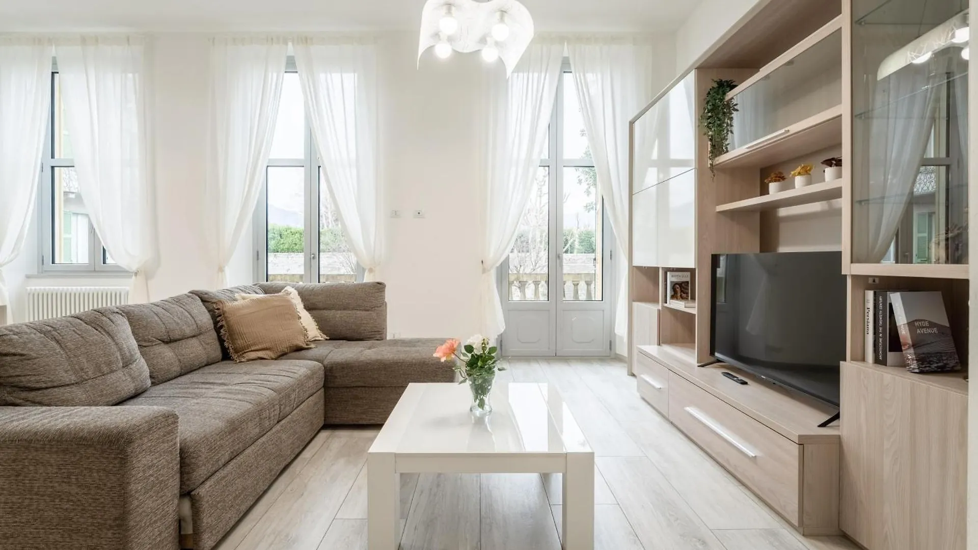 Mugiasca Modern Apartment By Wonderful Italy كومو