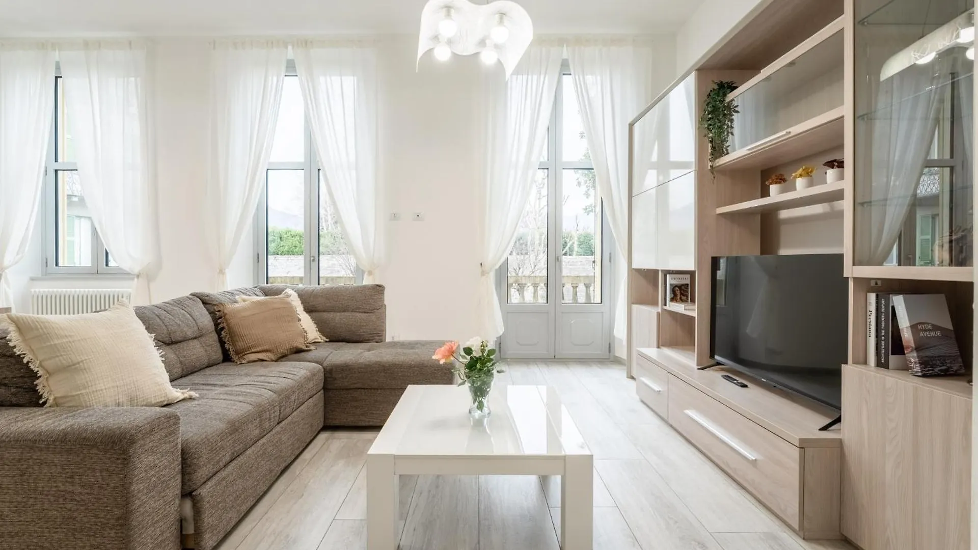 Mugiasca Modern Apartment By Wonderful Italy Como